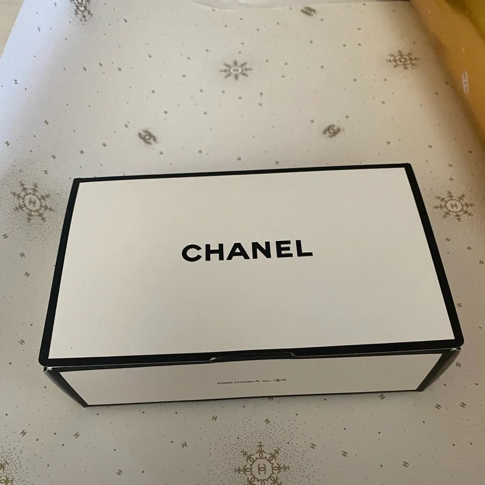 Boxes & 9’ Roll CHANEL Elegant Gold and White Gift Wrap